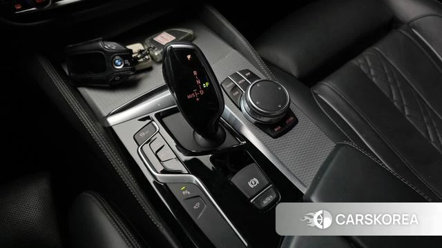 BMW 5 Series (G30) id 4967664 из Кореи 30
