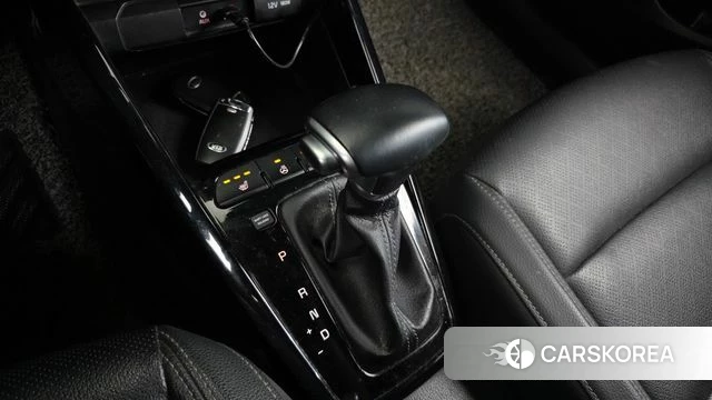 Kia Stonic id 5035855 из Кореи 19