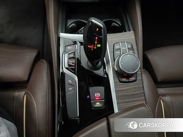 BMW 5 Series (G30) id 4993024 из Кореи 19