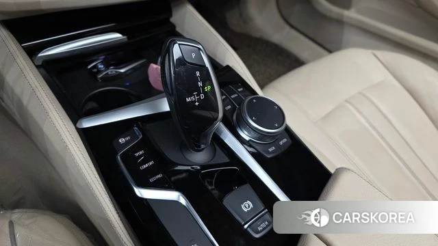 BMW 5 Series (G30) id 5028835 из Кореи 31