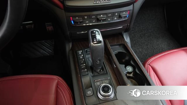 Maserati Ghibli id 4986940 из Кореи 35