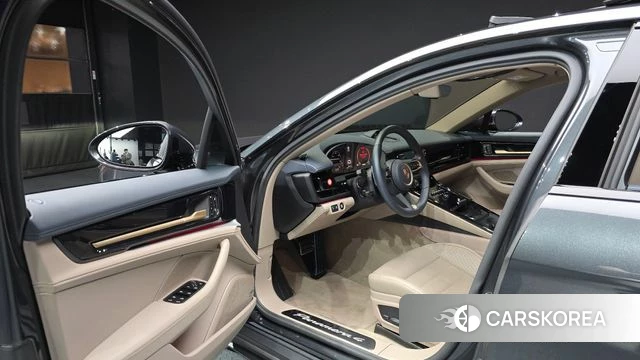 Porsche Panamera (976) id 5021142 из Кореи 32