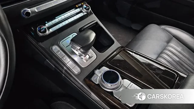 Genesis G90 id 3748380 из Кореи 19