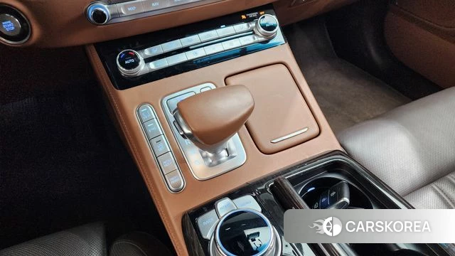 Genesis G90 id 3807449 из Кореи 19