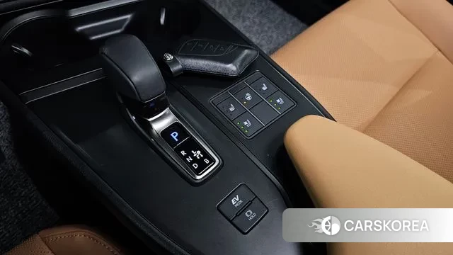 Lexus UX300h id 3731811 из Кореи 19