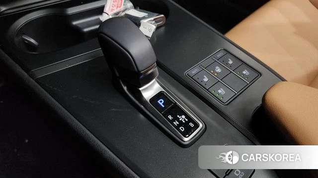 Lexus UX300h id 4714992 из Кореи 30