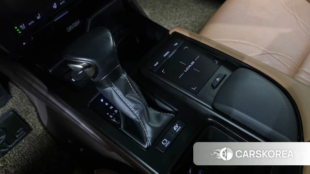 Lexus ES300h 7th generation id 4930636 из Кореи 32