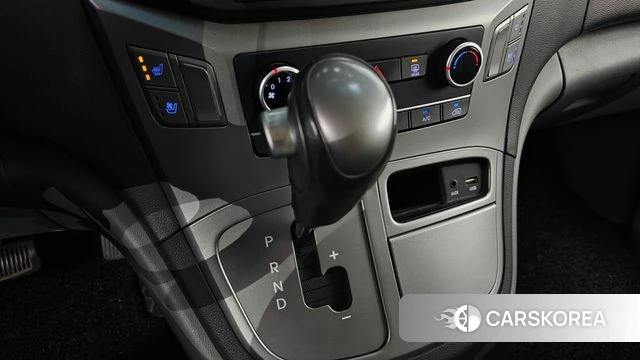 Hyundai The New Grand Starex id 4978337 из Кореи 19