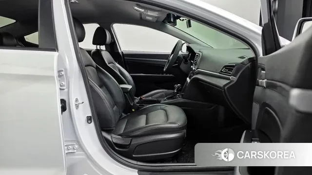 Hyundai The New Avante AD id 3760890 из Кореи 19