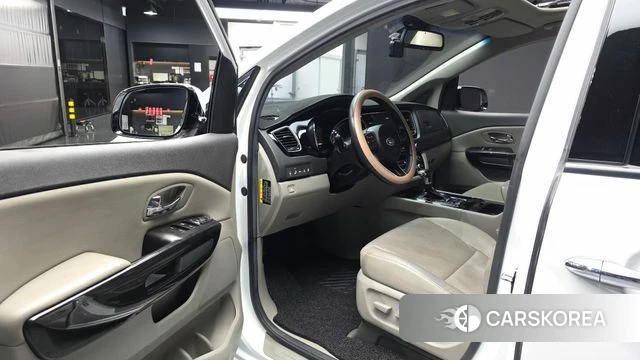 Kia All New Carnival id 5035992 из Кореи 31