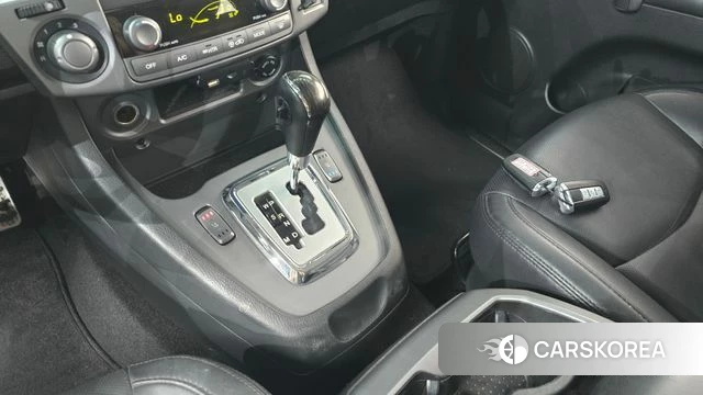 Ssangyong Korando Turismo id 4918864 из Кореи 30