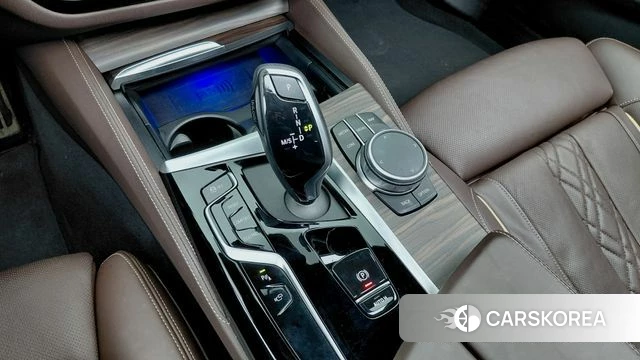 BMW 5 Series (G30) id 5031121 из Кореи 19