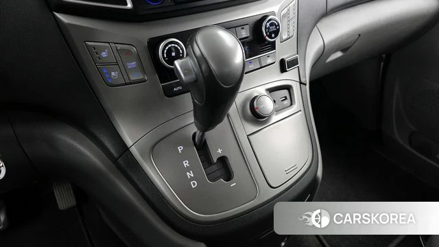 Hyundai The New Grand Starex id 3879747 из Кореи 19
