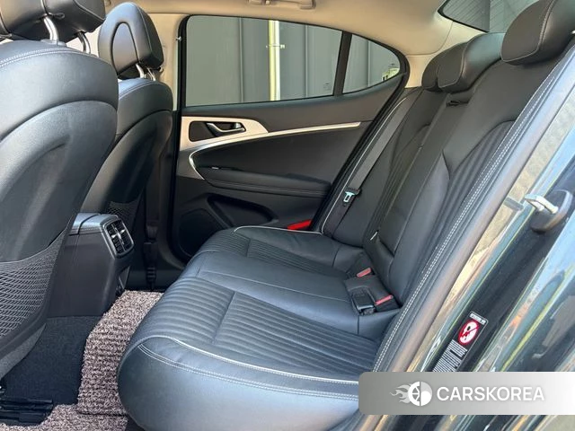 Genesis G70 id 4993642 из Кореи 19