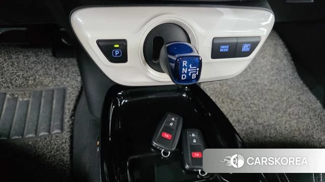 Toyota Prius 4th Generation id 5004650 из Кореи 19