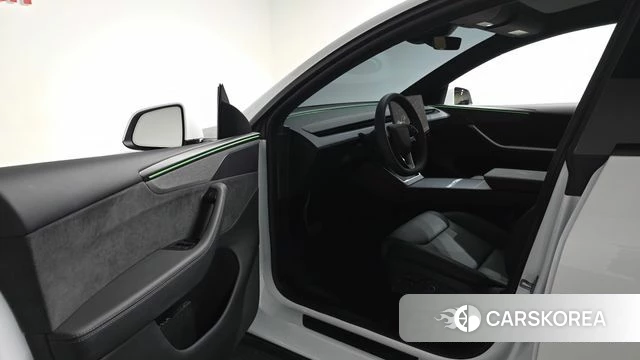 Tesla Model Y id 4748768 из Кореи 33