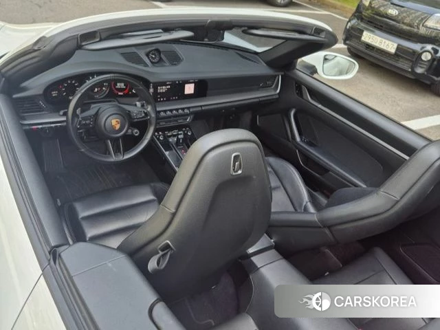 Porsche 911(992) id 4918304 из Кореи 12