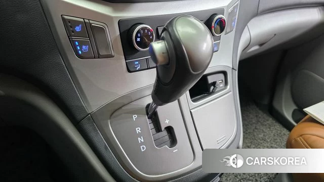 Hyundai The New Grand Starex id 4530628 из Кореи 19