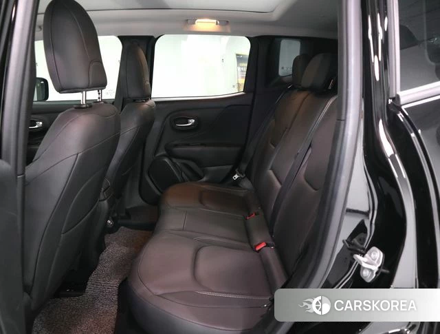 Jeep Renegade id 4905360 из Кореи 18