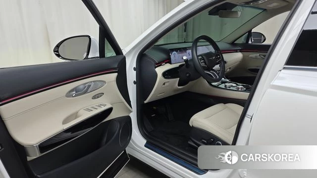 Genesis GV70 id 4995661 из Кореи 31