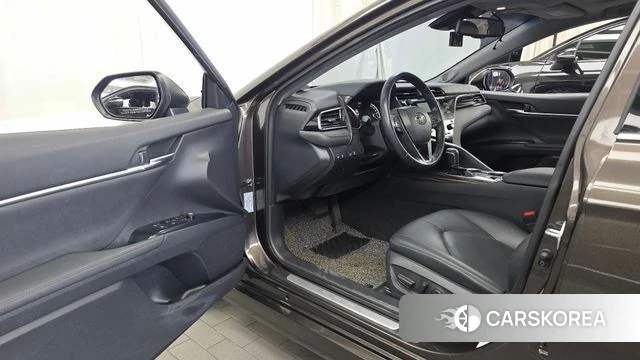 Toyota Camry (XV70) id 4907579 из Кореи 31