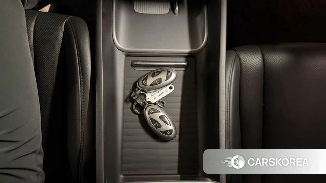 Hyundai Grandeur Hybrid (GN7) id 5016653 из Кореи 16