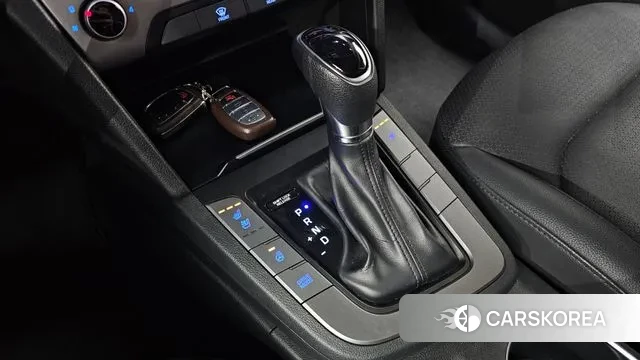 Hyundai Avante AD id 3709423 из Кореи 19