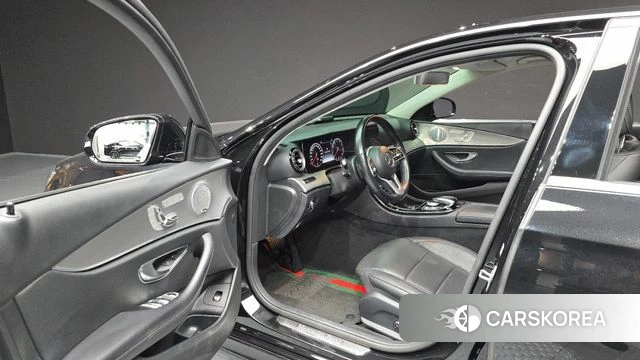 Mercedes-Benz E-Class W213 id 4998676 из Кореи 36