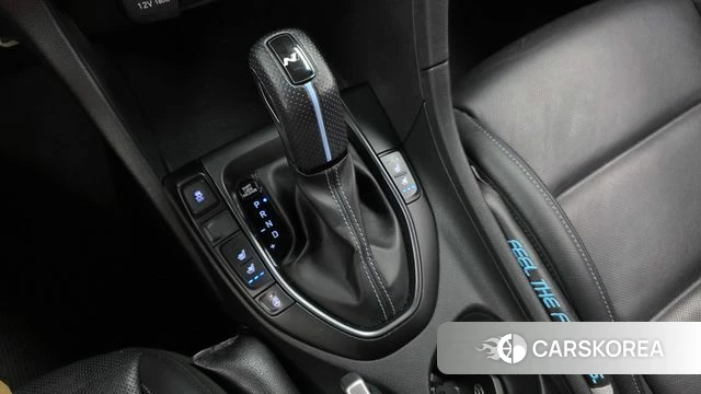 Hyundai Veloster (JS) id 4759625 из Кореи 19