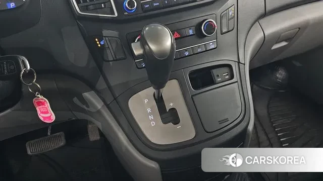 Hyundai The New Grand Starex id 3766405 из Кореи 19