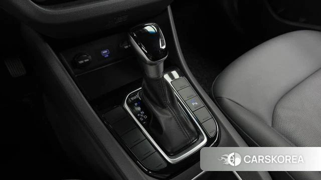 Hyundai The New Ionic Hybrid id 4684012 из Кореи 29