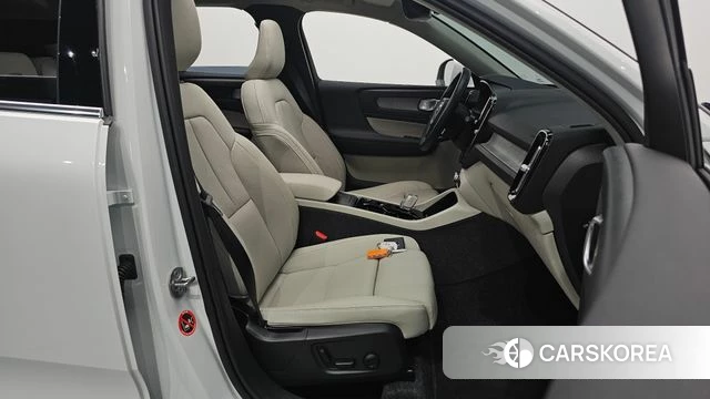 Volvo XC40 id 4892902 из Кореи 33