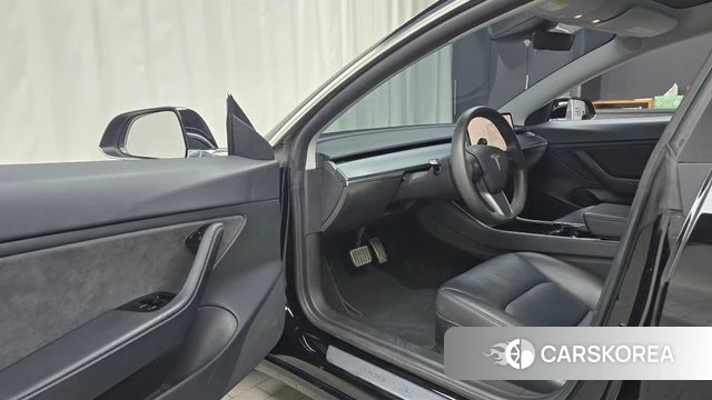 Tesla Model 3 id 4698153 из Кореи 29