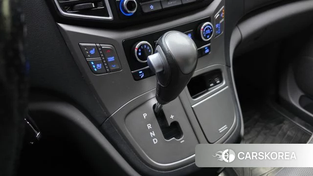 Hyundai The New Grand Starex id 4993653 из Кореи 30