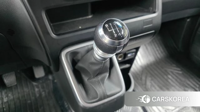 Hyundai Staria id 3864393 из Кореи 19