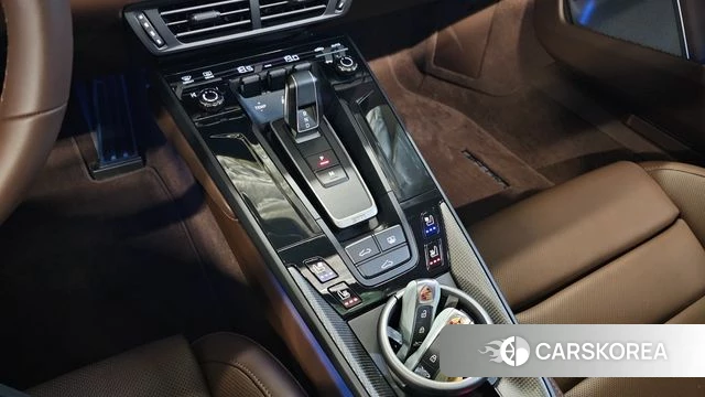 Porsche 911(992) id 4995400 из Кореи 19