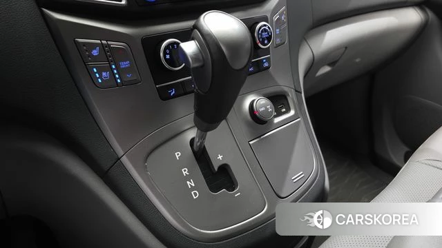Hyundai The New Grand Starex id 4672831 из Кореи 31