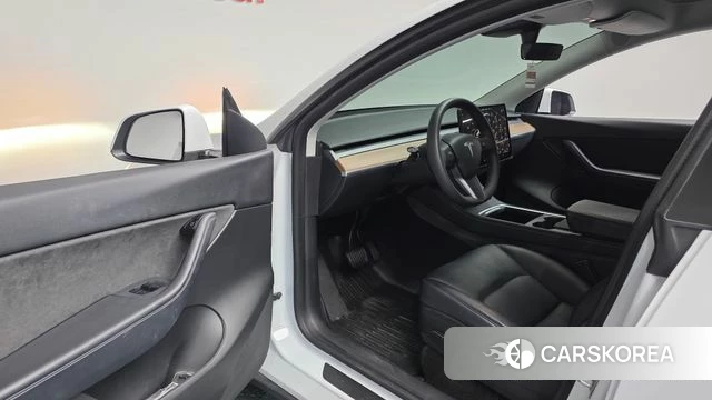 Tesla Model Y id 5003303 из Кореи 31