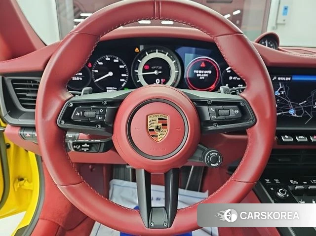 Porsche 911(992) id 4928909 из Кореи 18