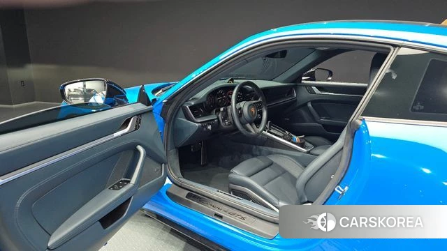 Porsche 911(992) id 5022609 из Кореи 36