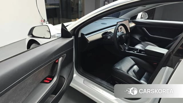 Tesla Model 3 id 4987718 из Кореи 32