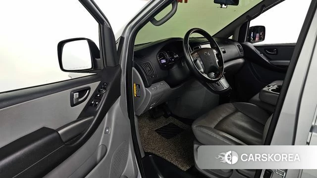 Hyundai The New Grand Starex id 4992597 из Кореи 33