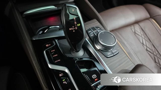 BMW 5 Series (G30) id 4992472 из Кореи 32