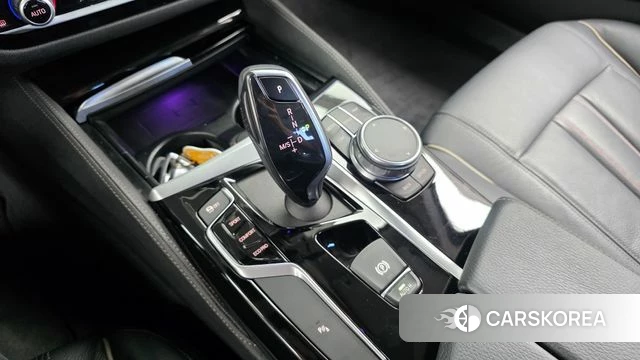 BMW 5 Series (G30) id 5023691 из Кореи 19