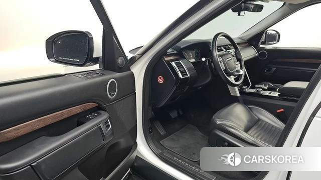 Land Rover Discovery 5 id 4960335 из Кореи 30