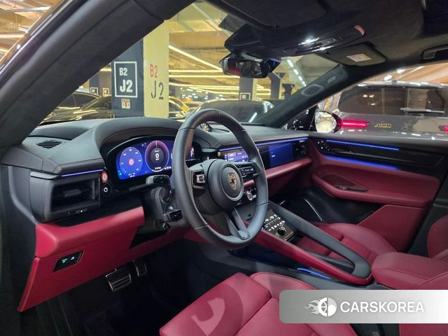 Porsche Makan EV id 4904046 из Кореи 19