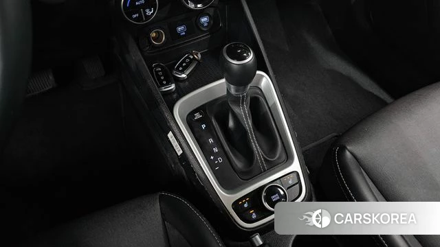Hyundai Venue id 4775919 из Кореи 30