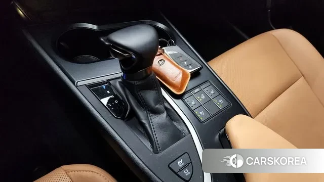 Lexus UX250h id 3624865 из Кореи 19