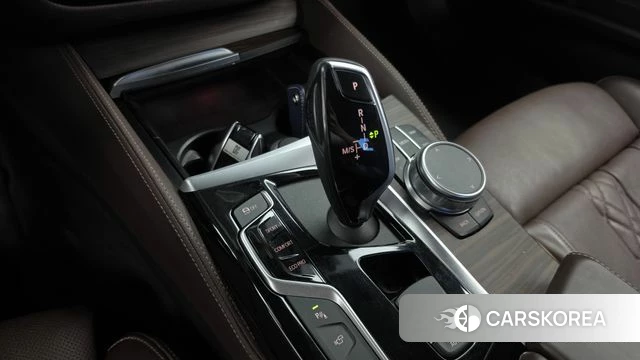 BMW 5 Series (G30) id 4959607 из Кореи 33