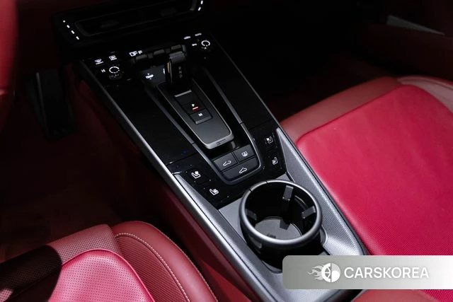 Porsche 911(992) id 4750768 из Кореи 19